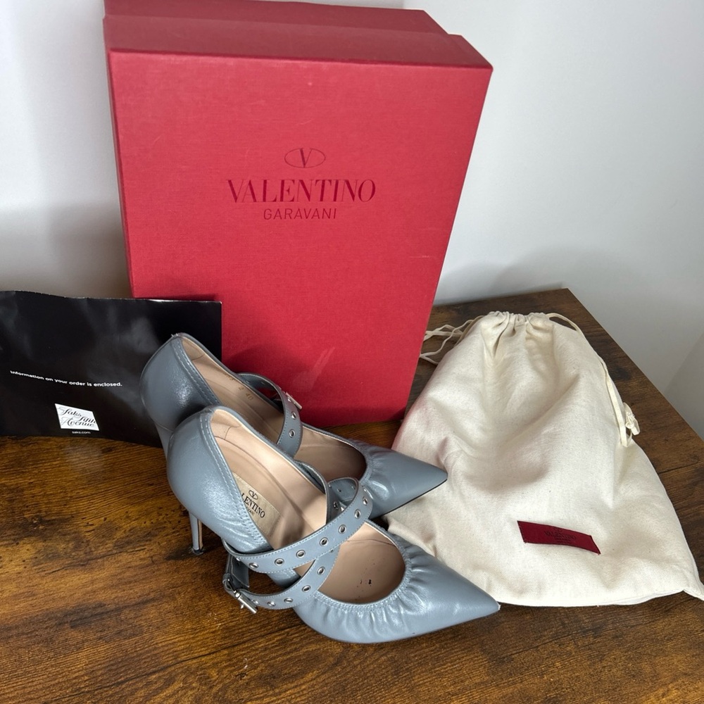 Valentino Garavani Gray Studded Heels - Picture 4 of 8